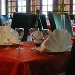 Logis De La Paix Hotel