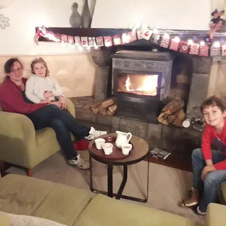 Logis De La Paix Hotel