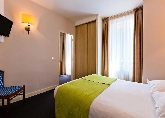 Logis De La Paix Hotell